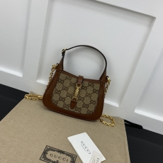 Gucci Hobo Bags